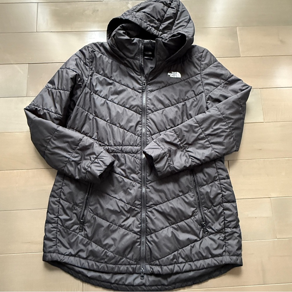 The North Face Women's Charcoal Hooded Puffer Jacket